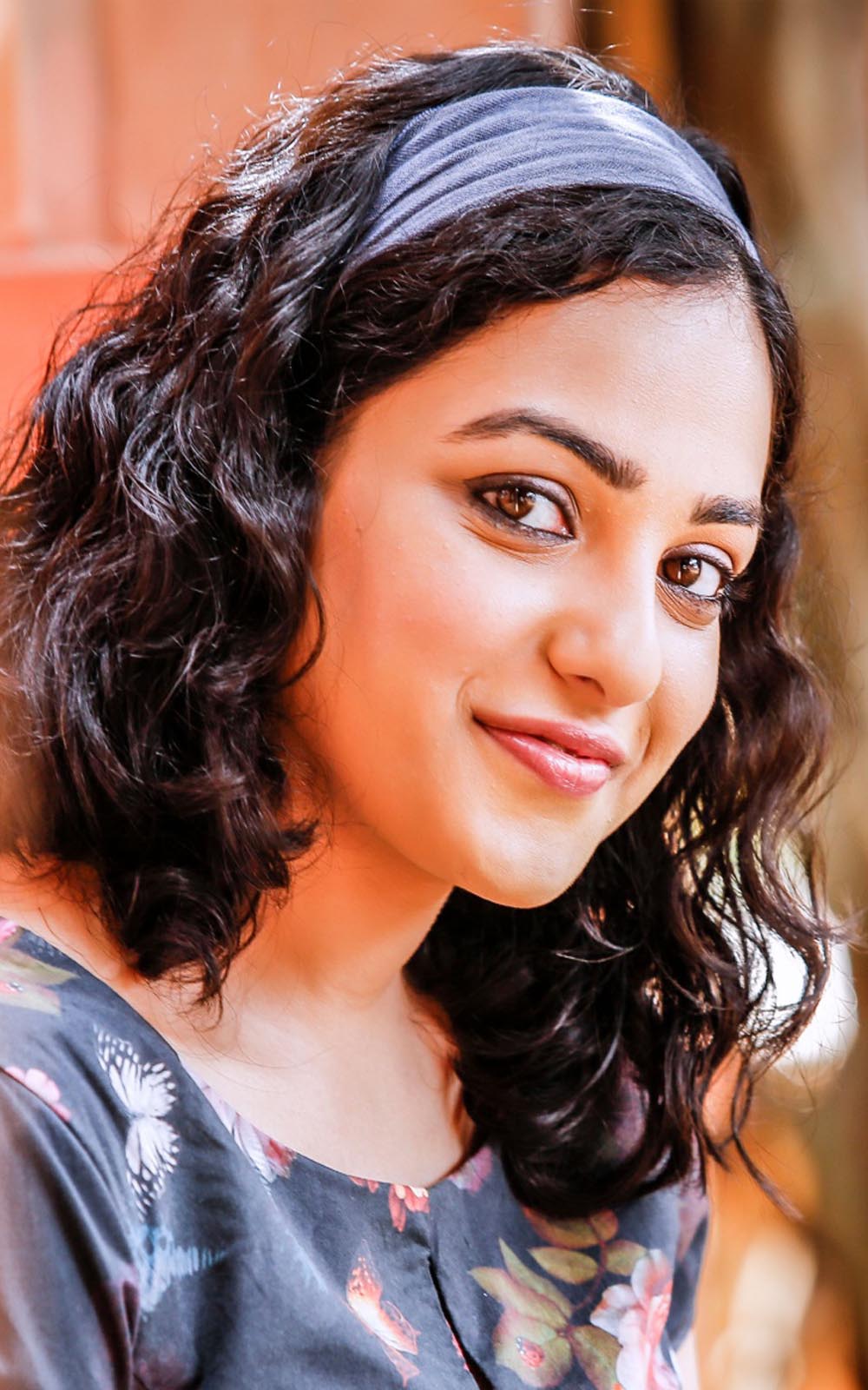 Nithya Menon 💝 For More Updates 🥁 Hit Follow 👉🏽👉🏽 @appolarinjo Ignore  Tags : #a… | Dress hairstyles, Beautiful indian actress, Most beautiful  indian actress