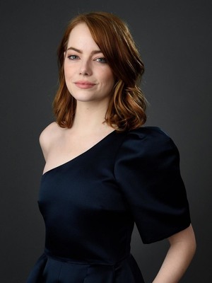 Emma Stone New 2017 HD Mobile Wallpaper Preview