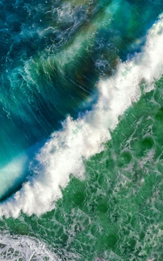Blue Green Ocean Waves 4K Ultra HD Mobile Phone Wallpaper