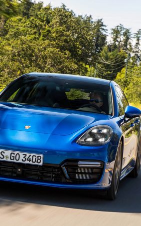 Blue Porsche Panamera Turbo Sport Turismo 2017 HD Mobile Wallpaper
