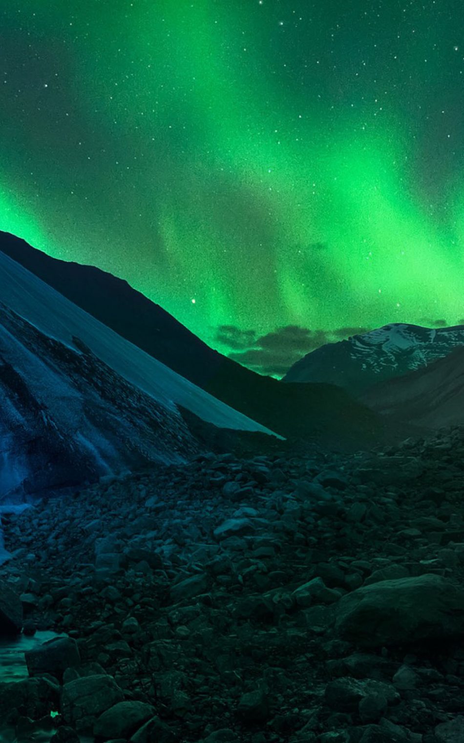 Beautiful Aurora Borealis HD Mobile Wallpaper