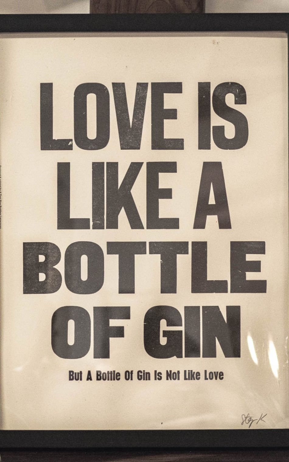 Love Is Like A Bottle Of Gin HD Mobile Wallpaper