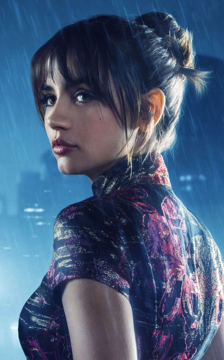 Ana De Armas In Blade Runner 2049 4K Ultra HD Mobile Wallpaper