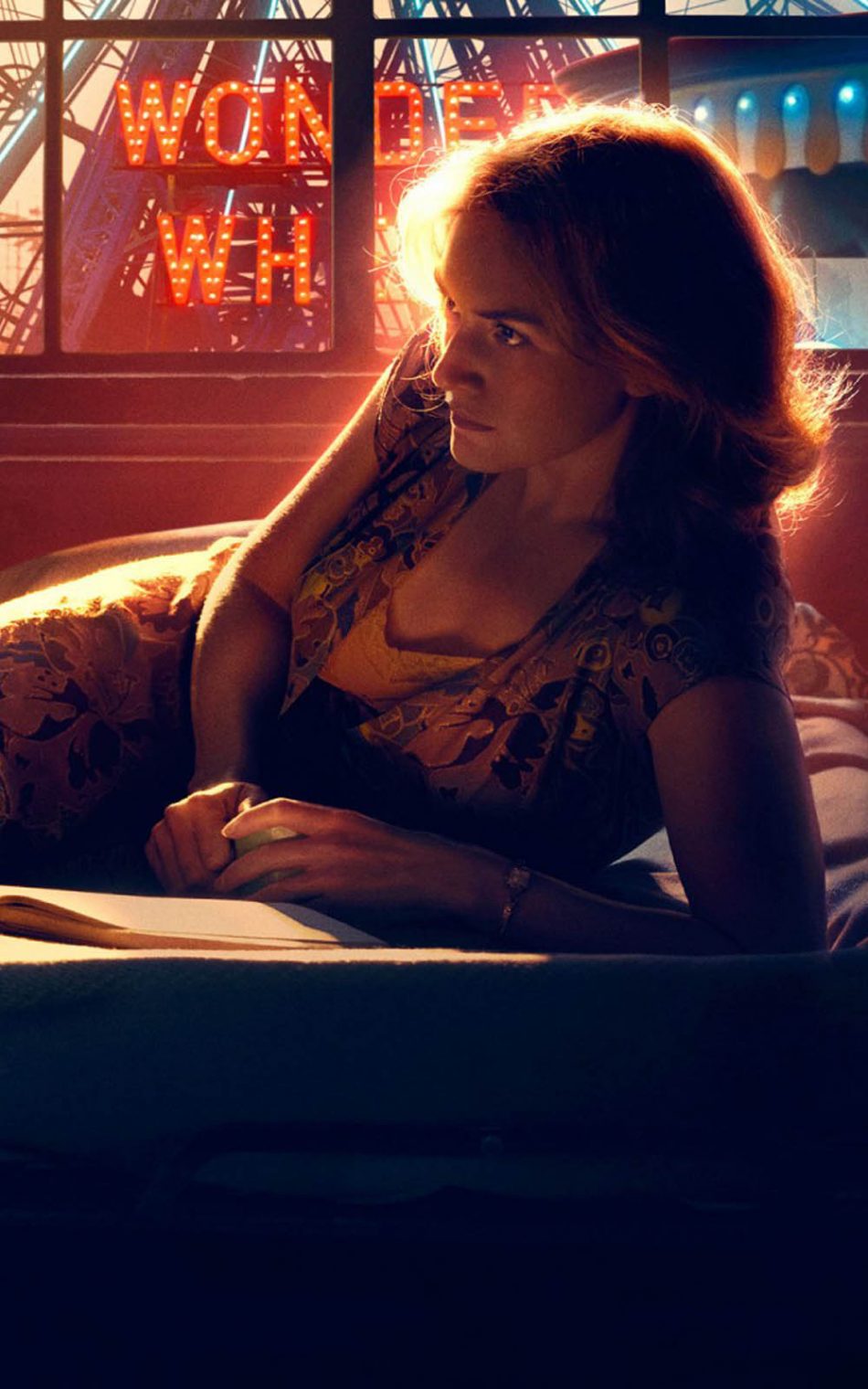 Kate Winslet In Wonder Wheel HD Mobile Wallpaper