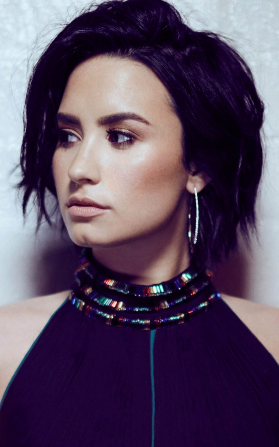 Demi Lovato 2017 New Photoshoot 4K Ultra HD Mobile Wallpaper