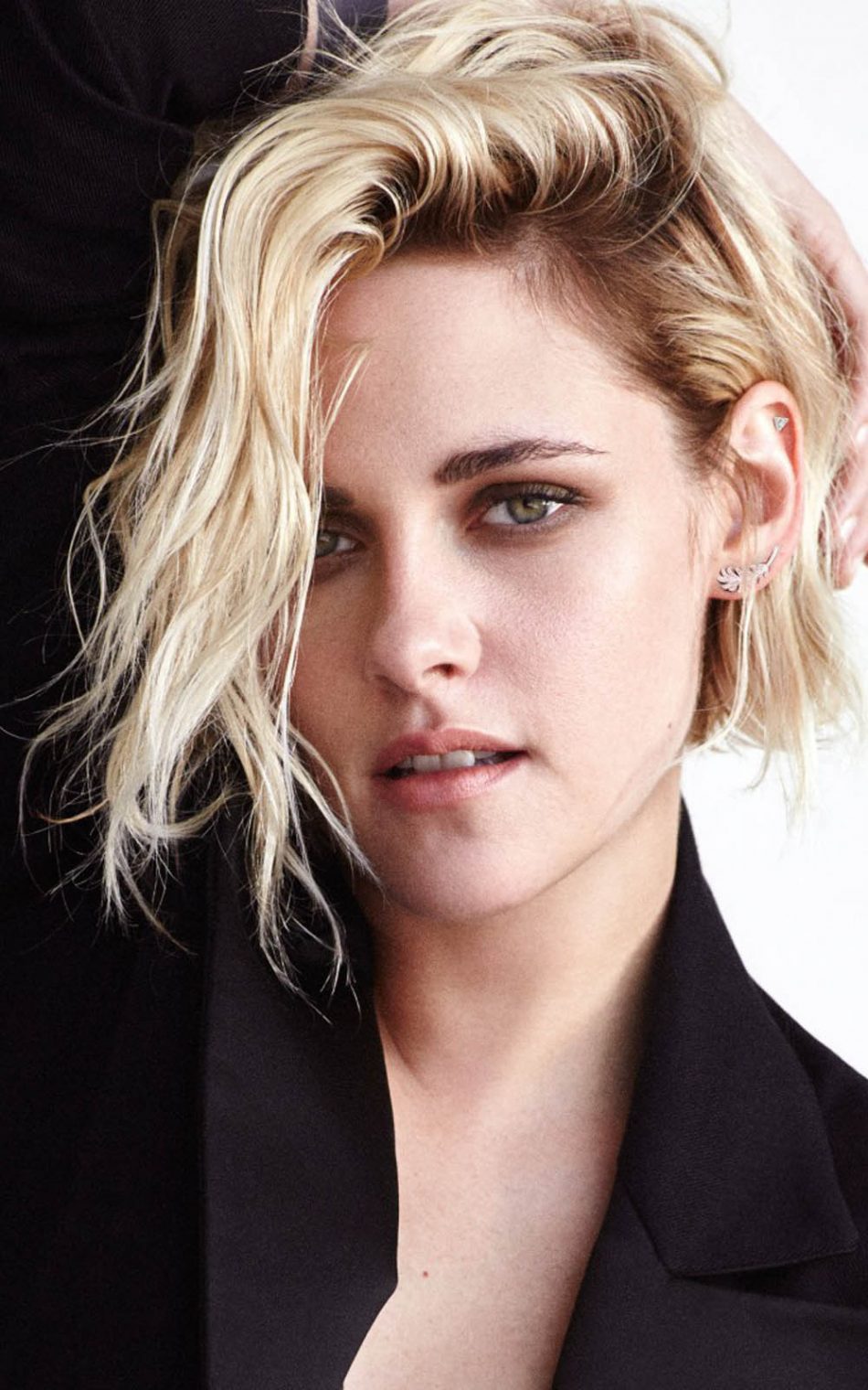 Kristen Stewart 2017 Photoshoot HD Mobile Wallpaper