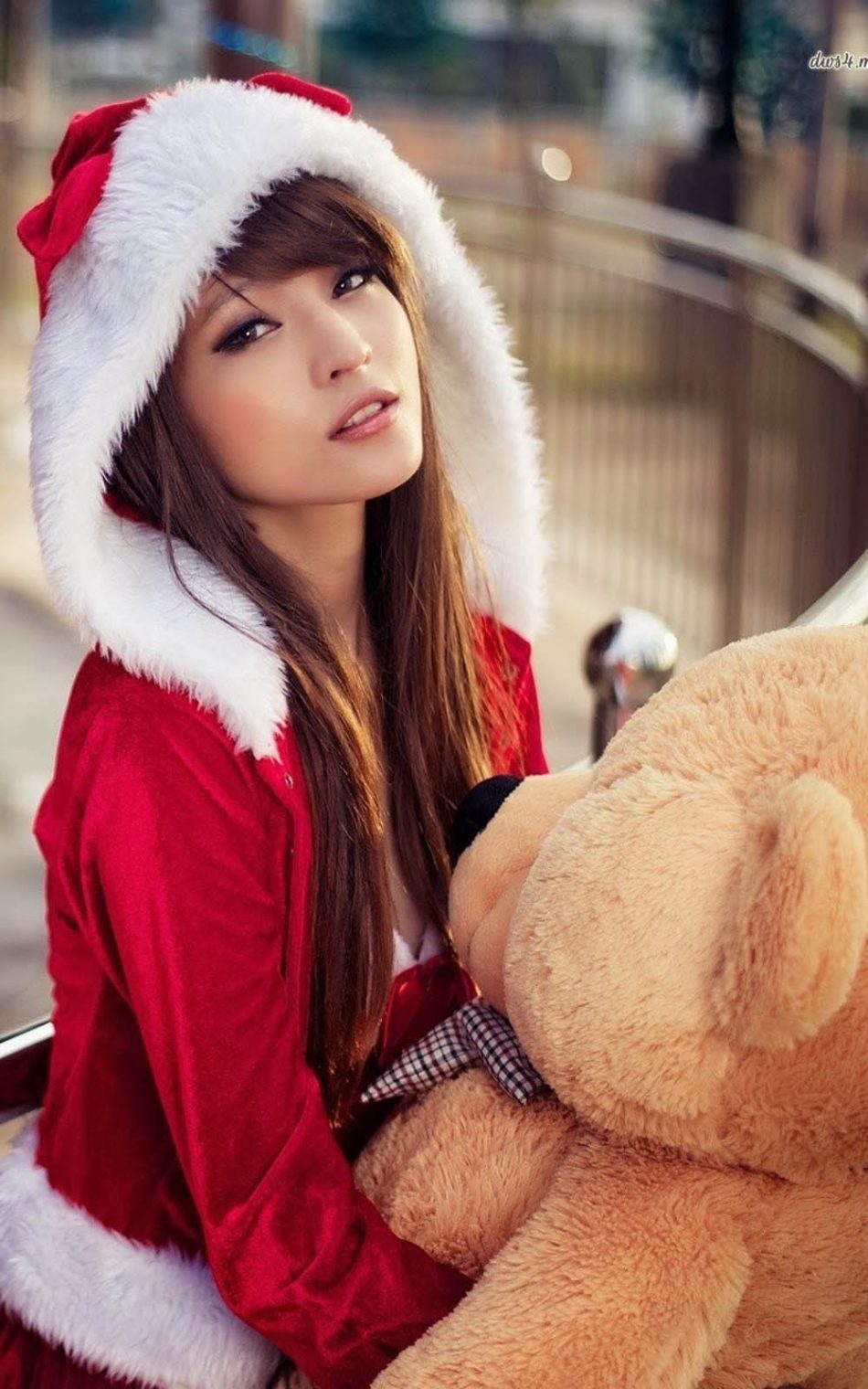 Christmas Asian Girl With Teddy Bear 4K Ultra HD Mobile ...