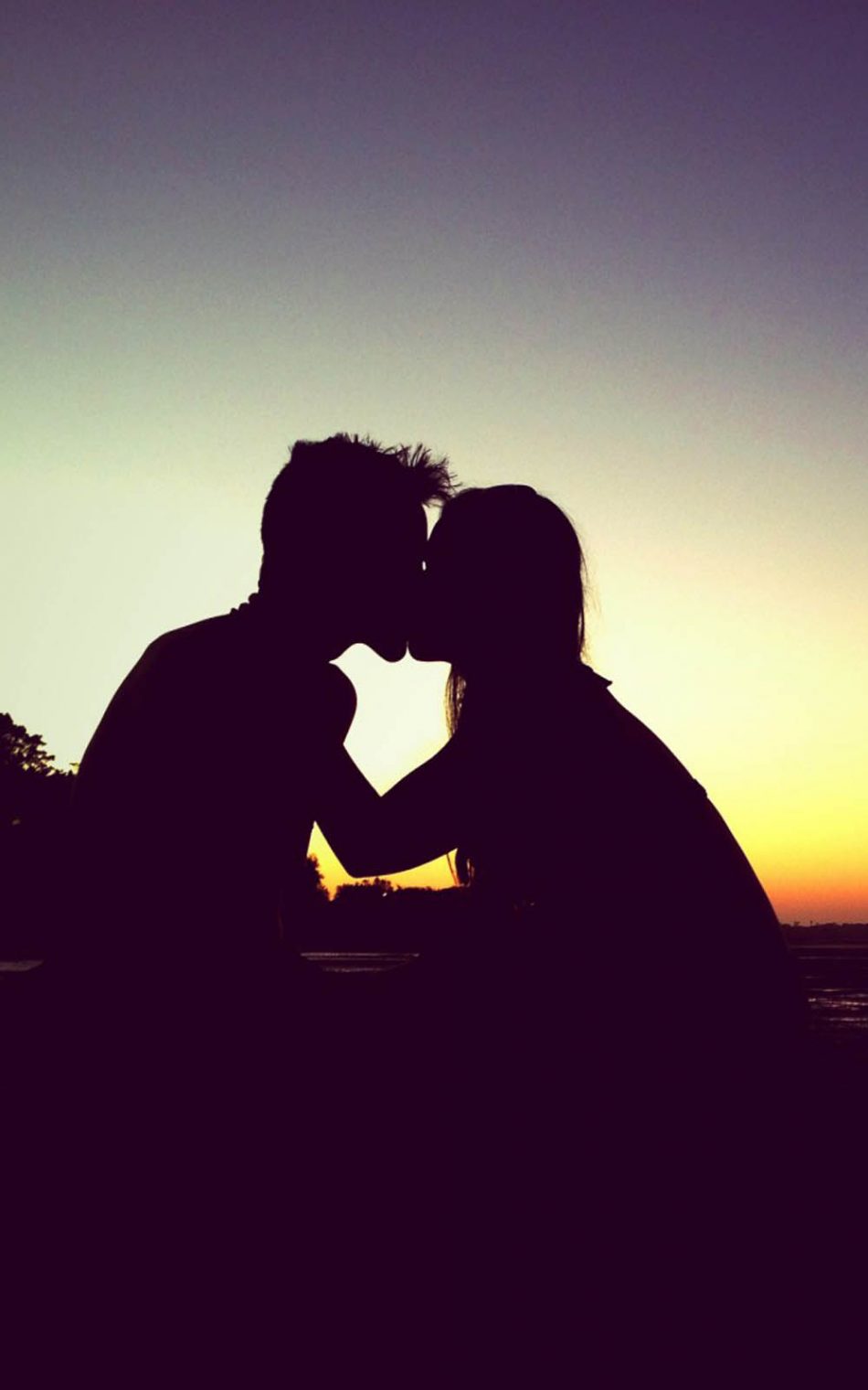 Sunset Couple Romantic Kiss HD Mobile Wallpaper
