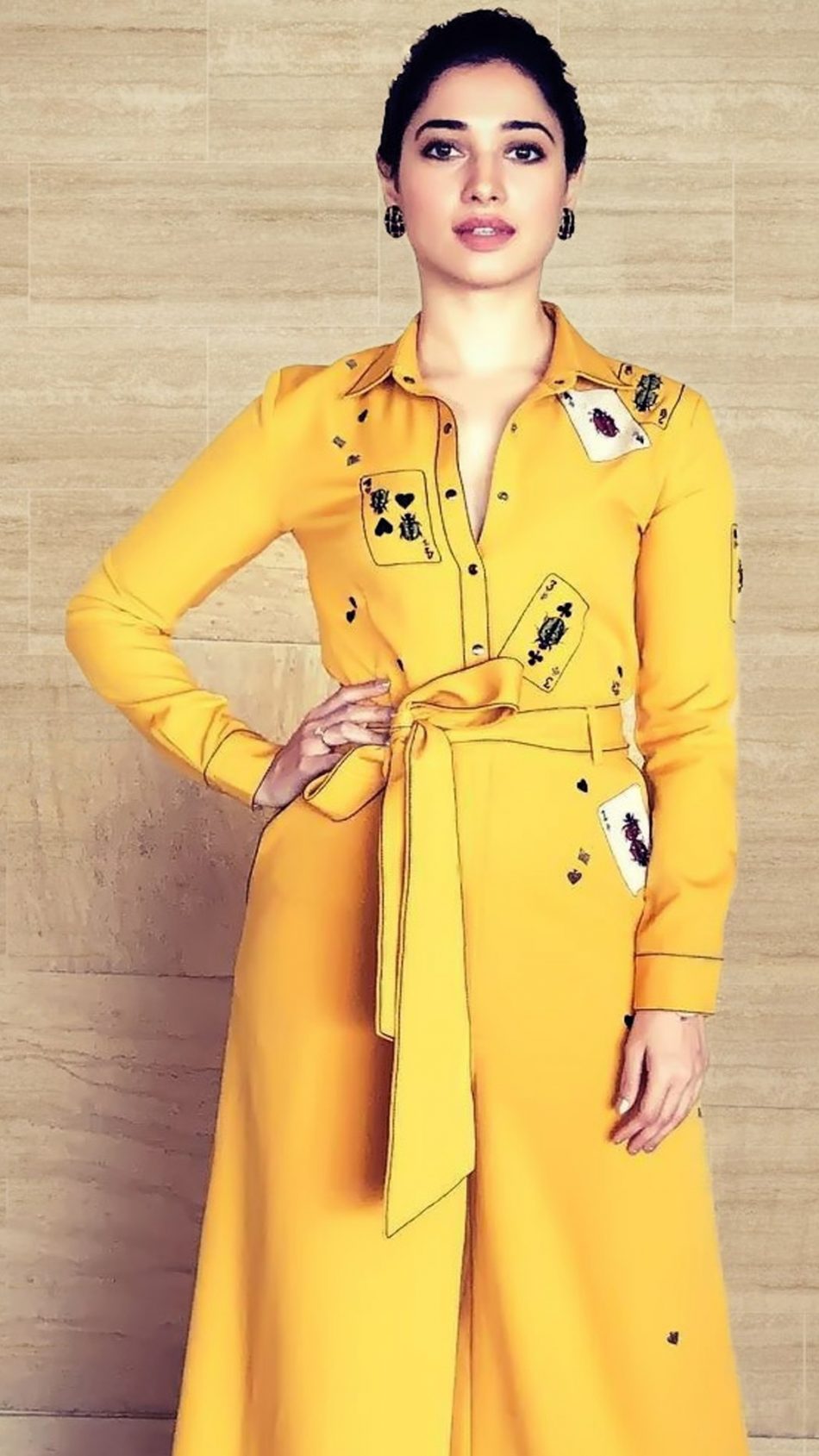 Gorgeous Tamanna Bhatia In Yellow Dress 4K Ultra HD Mobile Wallpaper Gorgeous Tamanna Bhatia In Yellow Dress 4K Ultra HD Mobile Wallpaper
