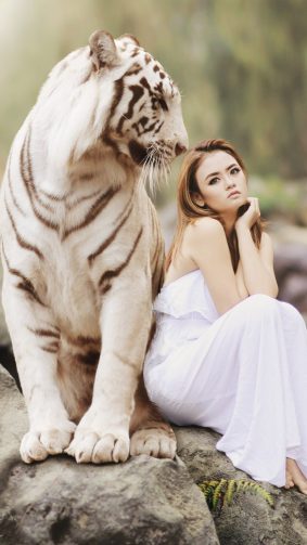 Asian Model With White Tiger Photoshoot HD Mobile Wallpaper