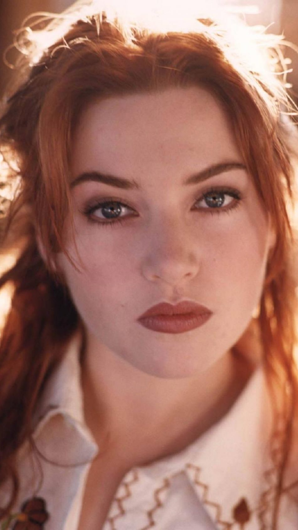 Kate Winslet Gorgeous Photoshoot 4K Ultra HD Mobile Wallpaper Kate Winslet Gorgeous Photoshoot 4K Ultra HD Mobile Wallpaper