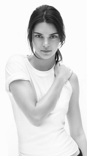 Kendall Jenner Black & White Photoshoot HD Mobile Wallpaper
