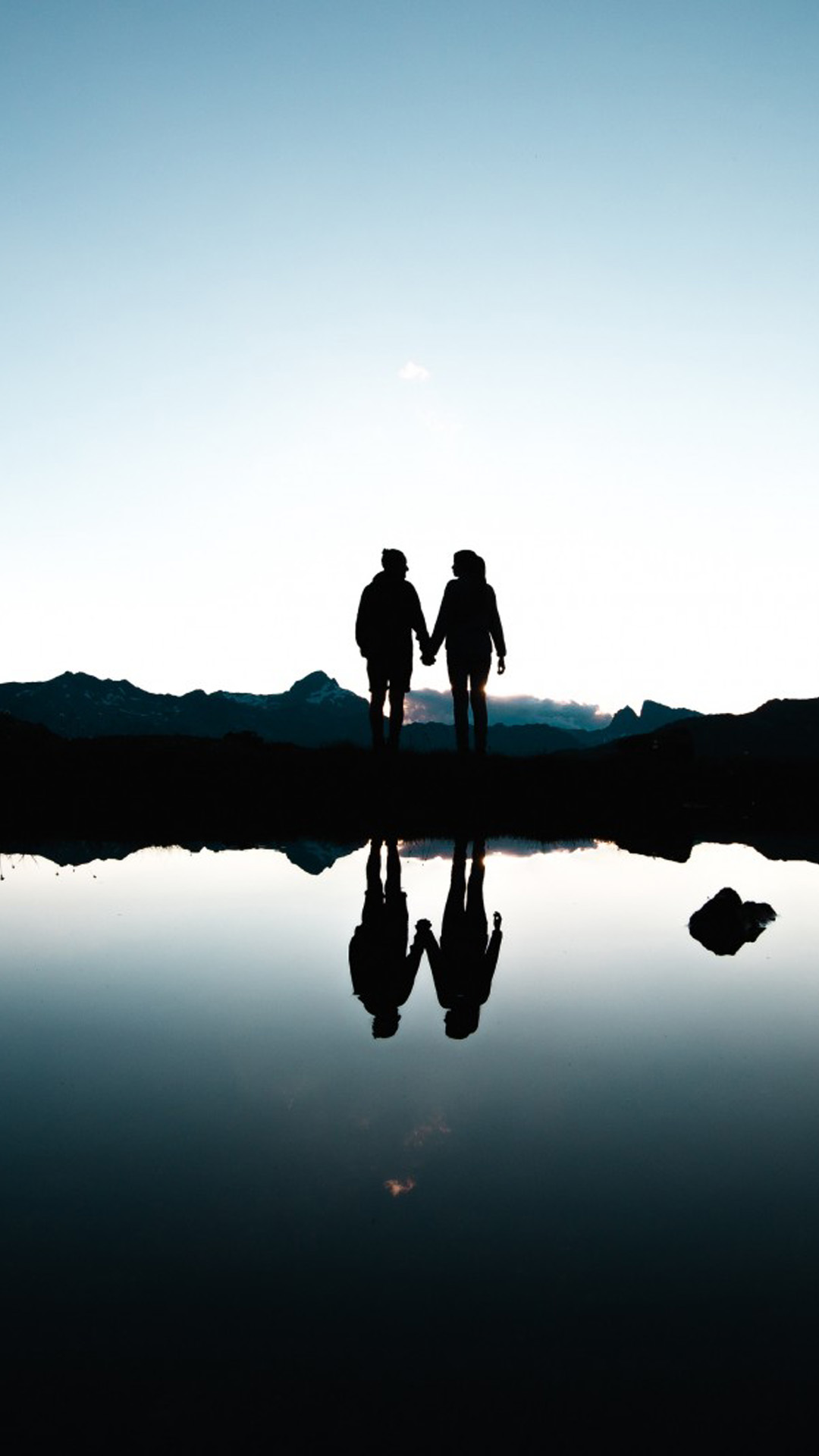 Romantic Couple Lake Reflections HD Mobile Wallpaper ...