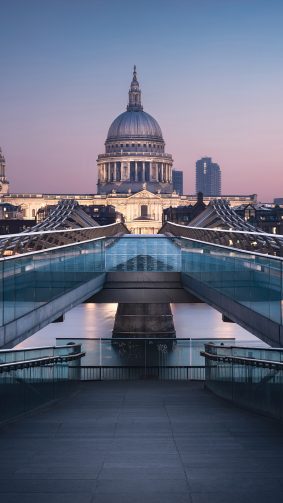 St Paul's Cathedral Millennium Bridge 4K Ultra HD Mobile Wallpaper