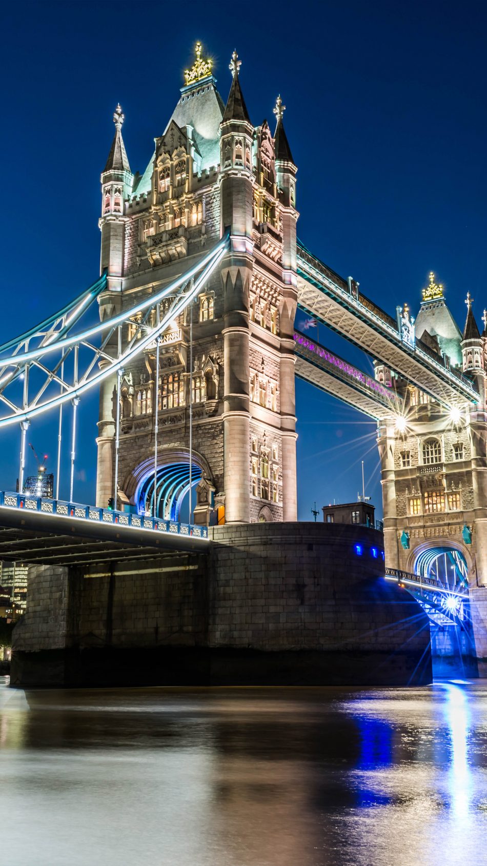 Tower Bridge London Night Photography 4K Ultra HD Mobile Wallpaper