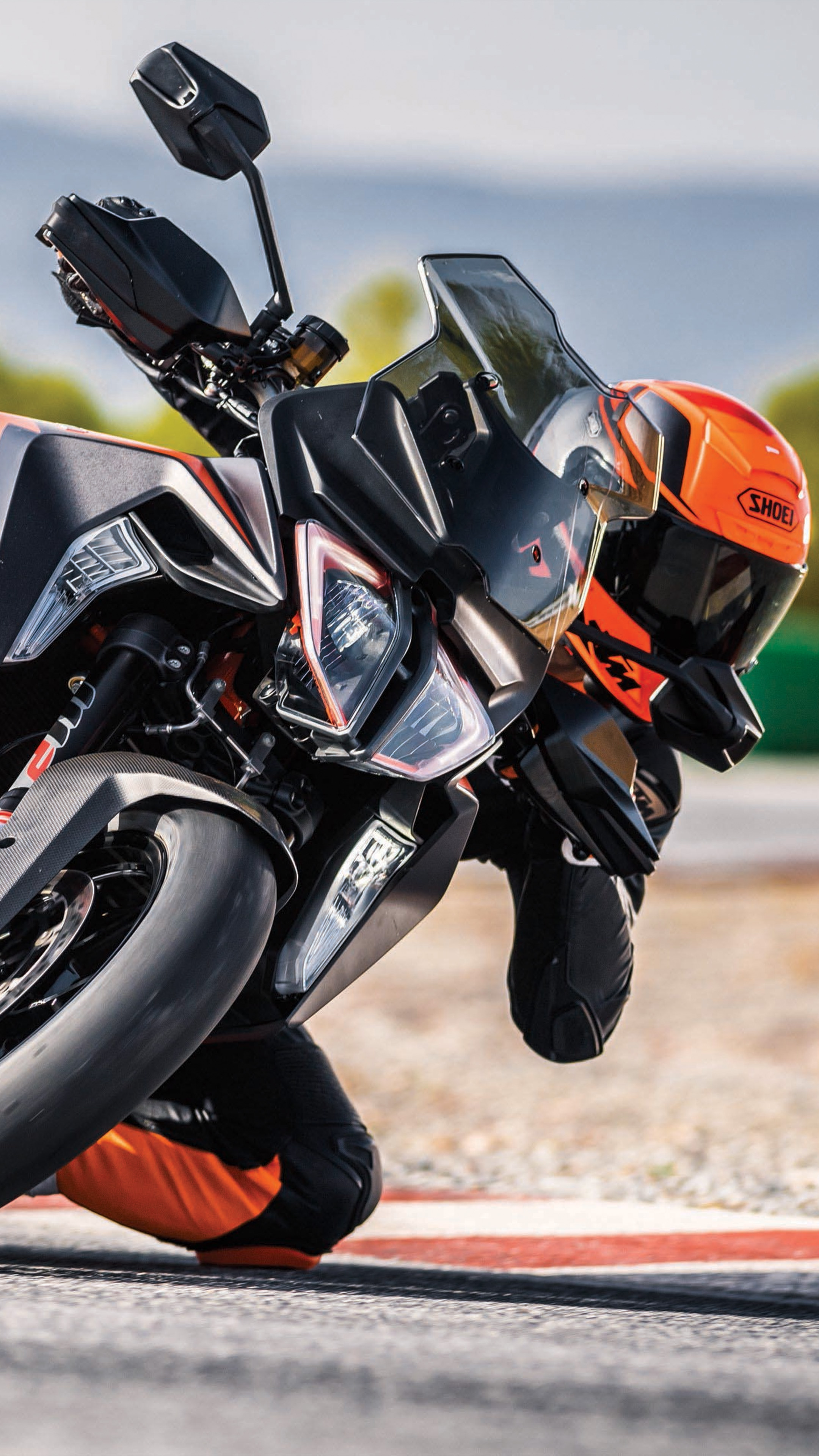 Introduced the new Naked KTM 890 Duke R 2020