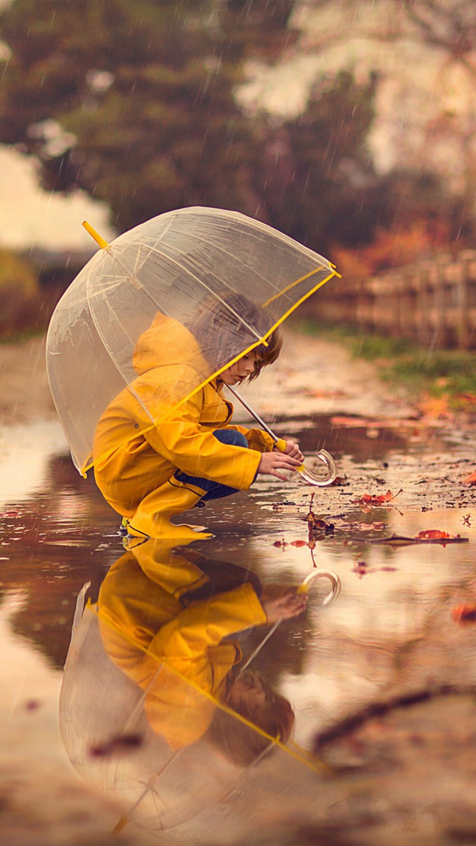 Kid Umbrella Rain Reflection 4K Ultra HD Mobile Wallpaper