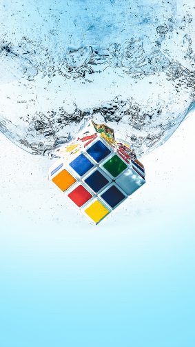 Rubik's Cube Splash Water 4K Ultra HD Mobile Wallpaper