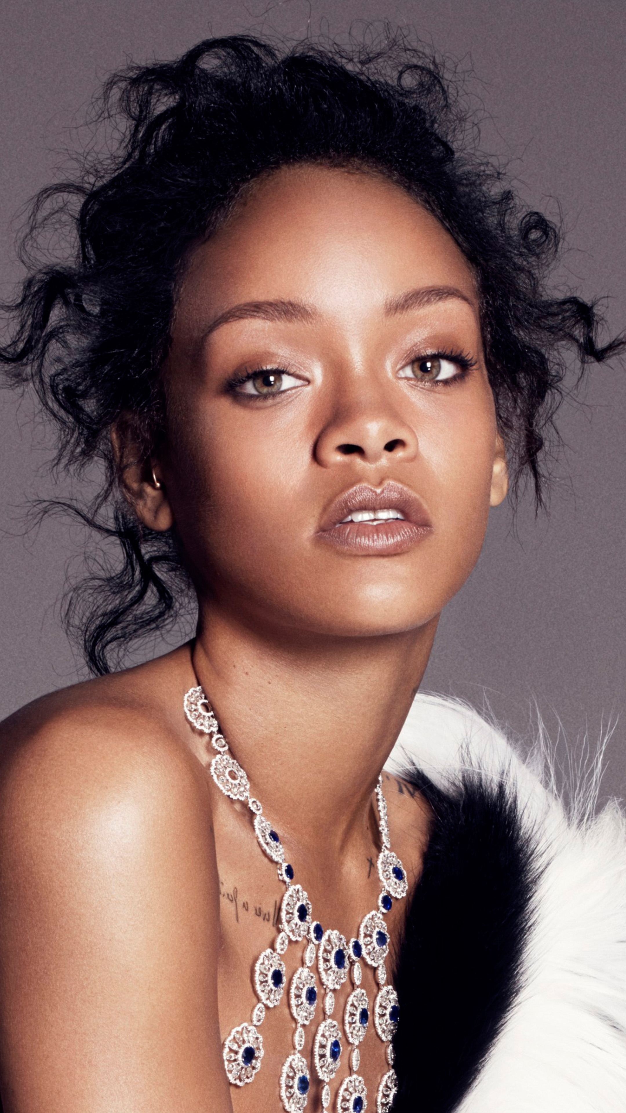Singer Rihanna 2018 Photoshoot 4K Ultra HD Mobile Phone Wallpaper