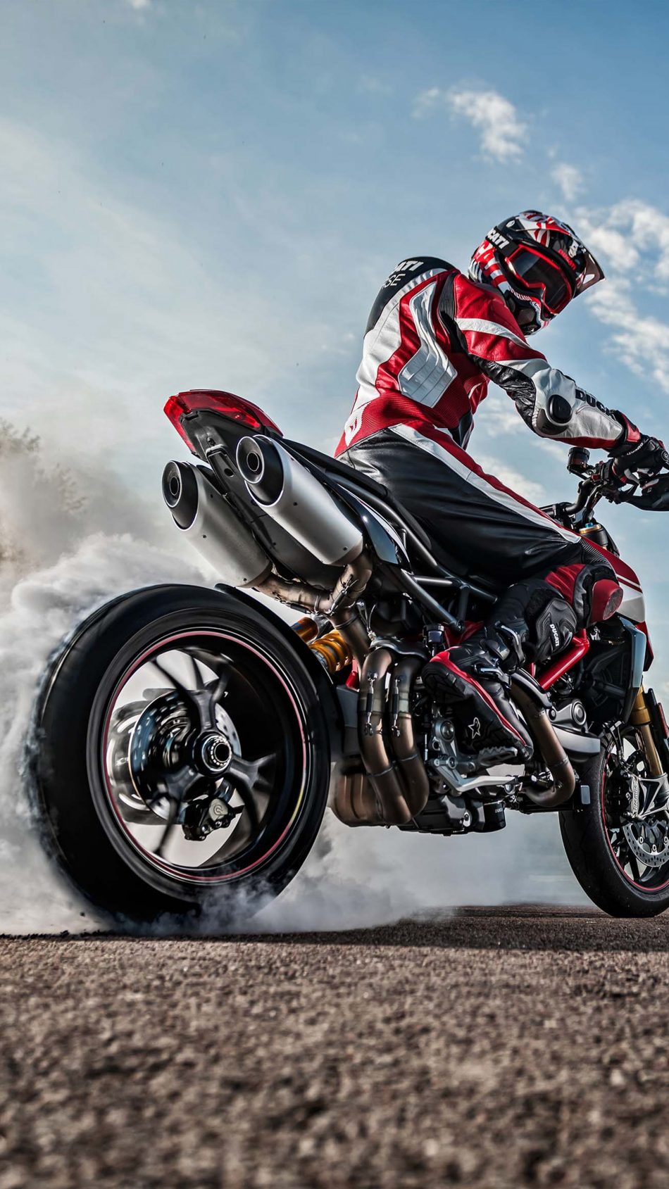 Ducati Hypermotard 950 SP Bike Burnout 4K Ultra HD Mobile Wallpaper