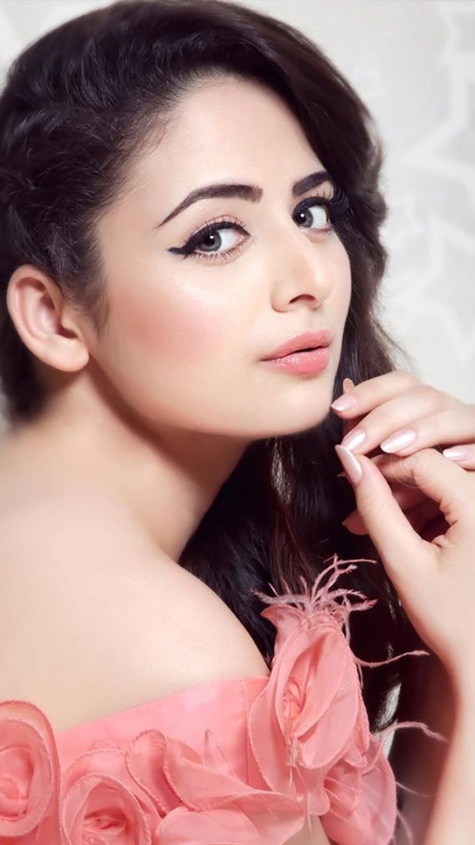 Gorgeous Zoya Afroz 4K Ultra HD Mobile Wallpaper