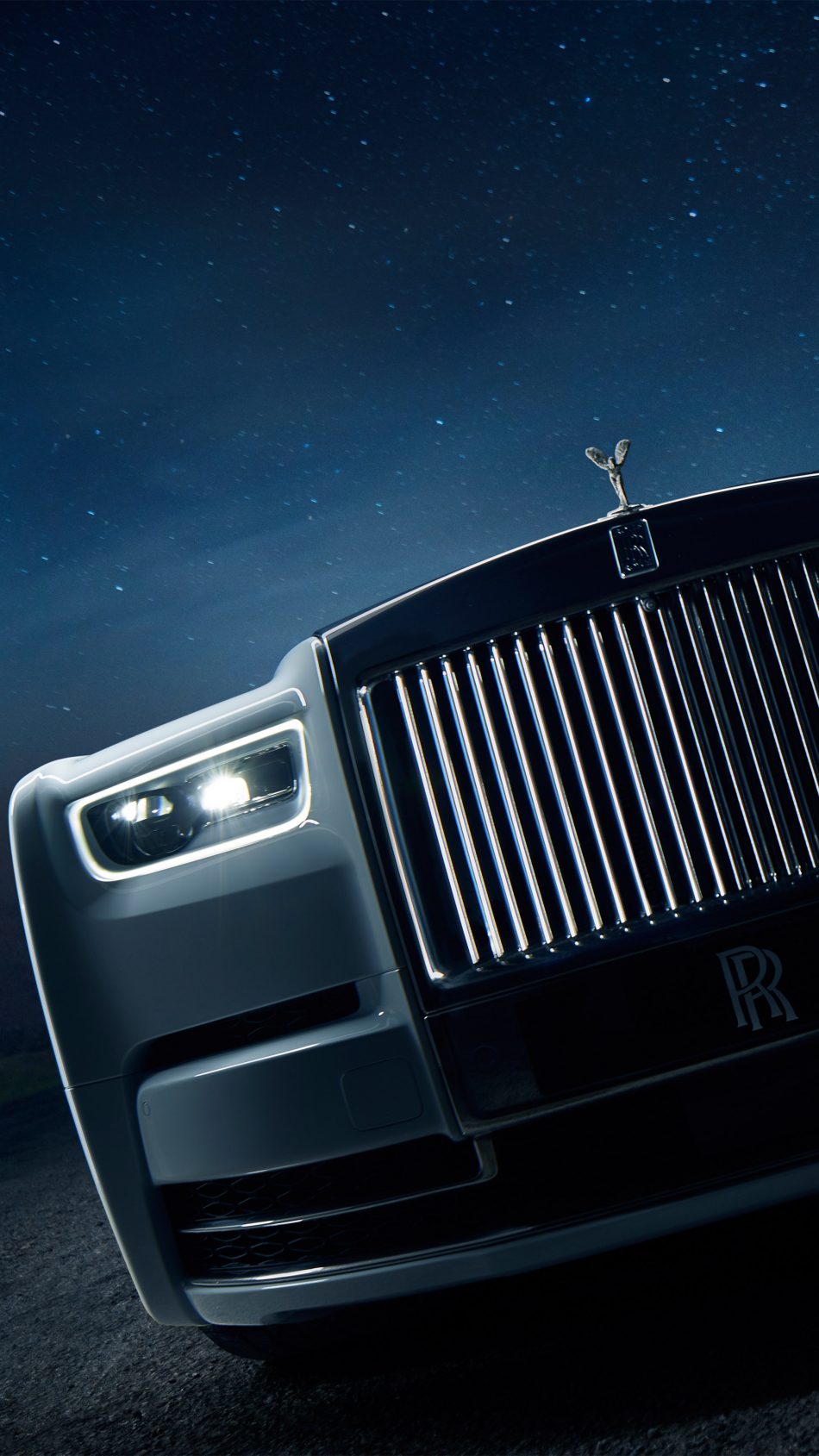 Hãy chiêm ngưỡng sự tĩnh lặng, sang trọng và đẳng cấp của chiếc xe Rolls Royce Phantom Tranquillity này. Trải nghiệm cảm giác bay bổng và chất lượng cao cấp trong từng chi tiết thiết kế của mẫu xe này. Hãy xem và cảm nhận những gì Rolls Royce Phantom Tranquillity mang lại cho bạn! 