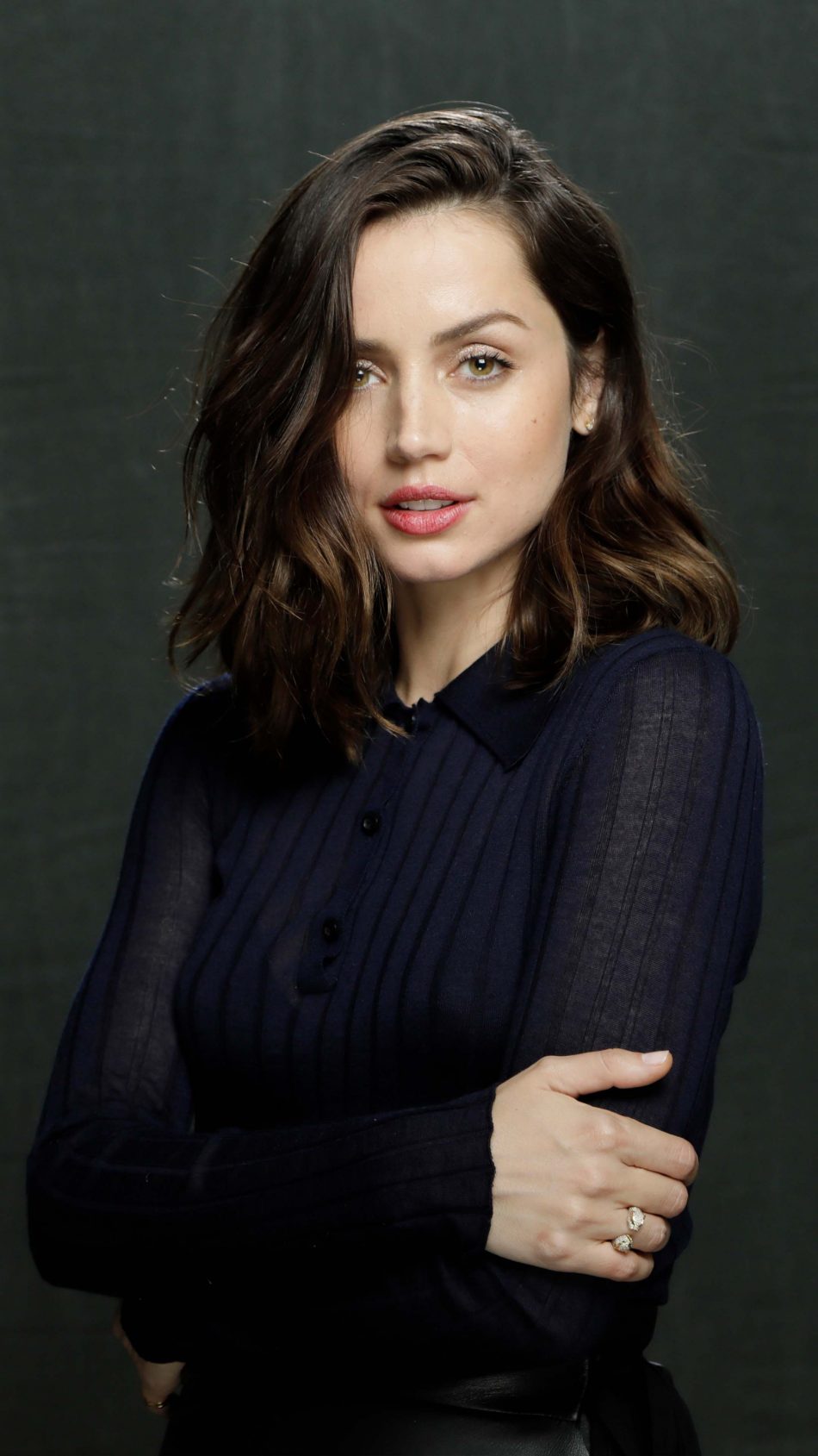 Ana de Armas 2020 4K Ultra HD Mobile Wallpaper