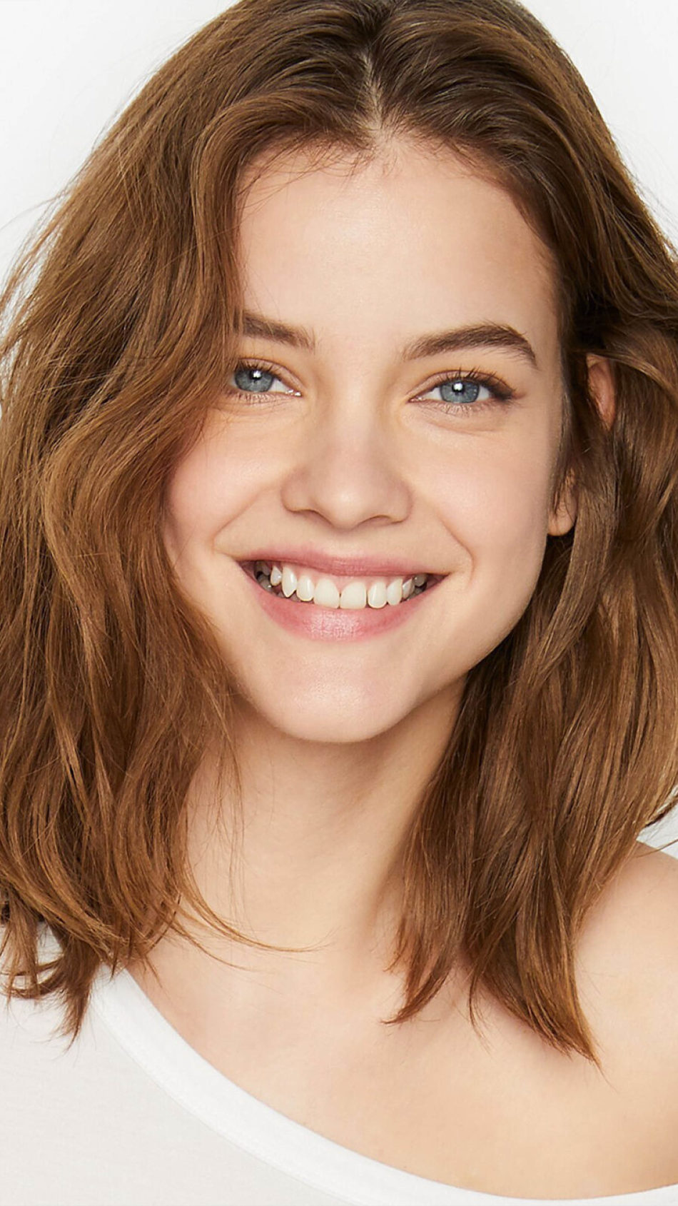 Beautiful Barbara Palvin Smile 4K Ultra HD Mobile Wallpaper