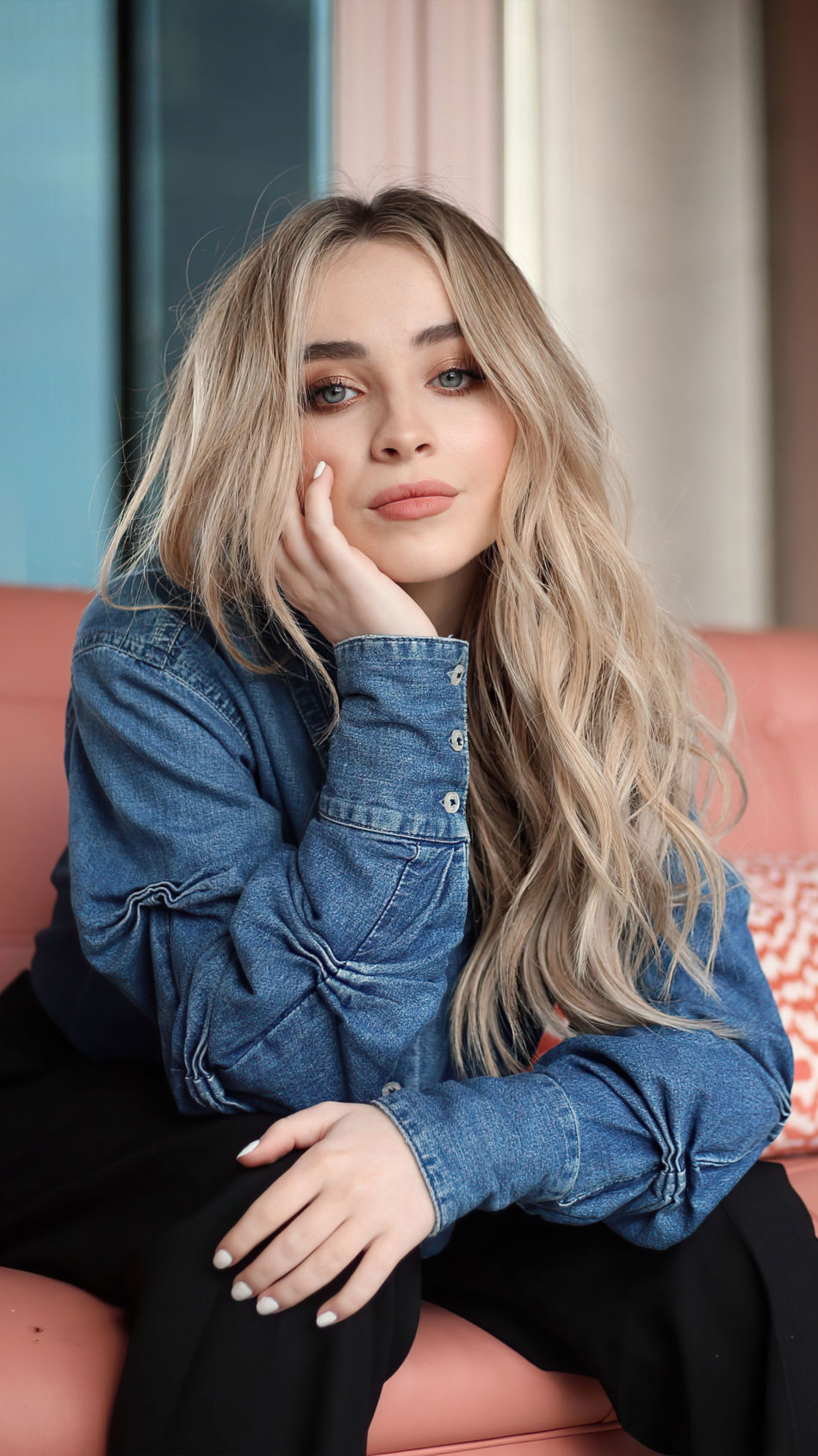 Beautiful Sabrina Carpenter Blue Eyes 4K Ultra HD Mobile Wallpaper