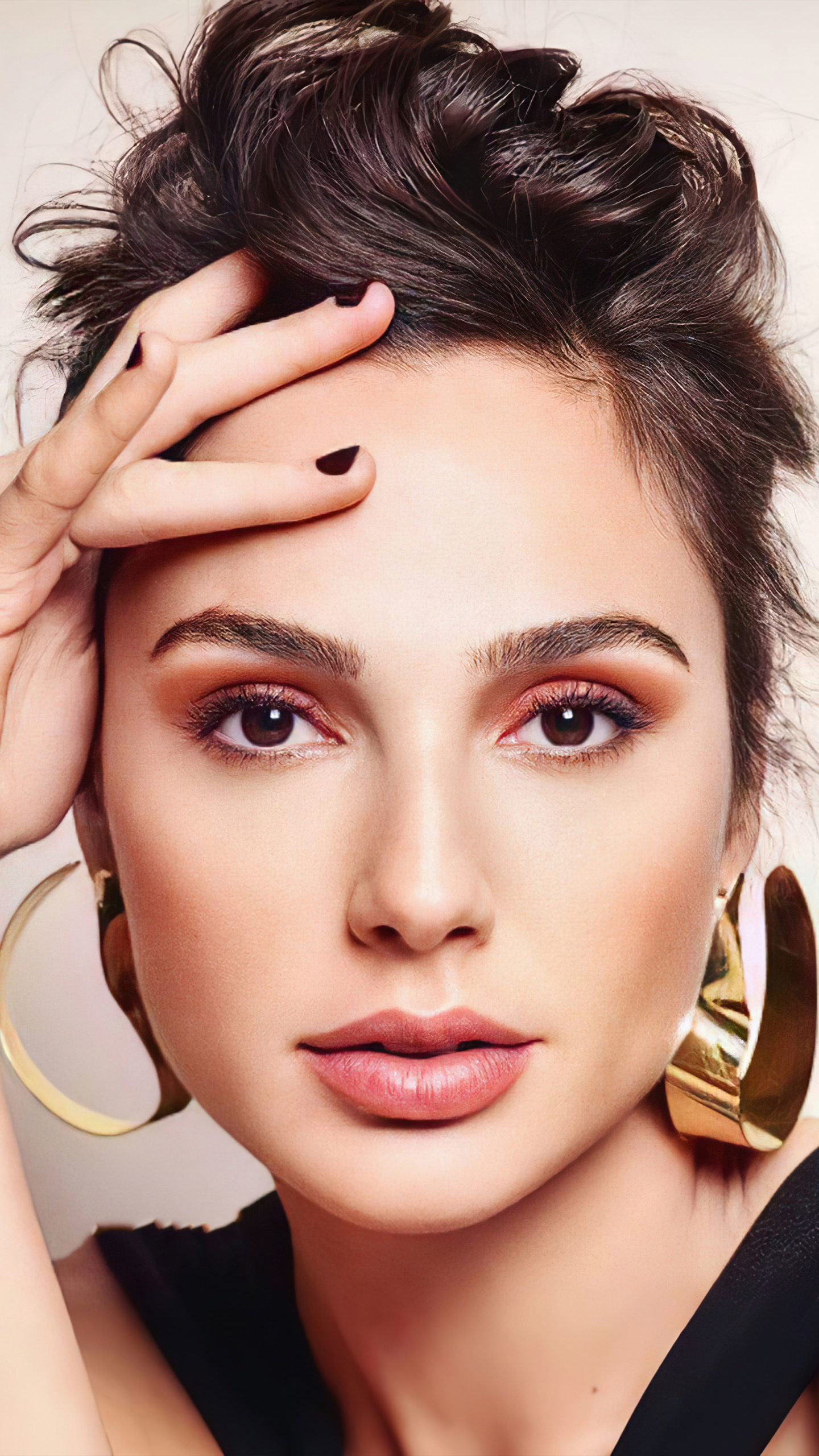 Beautiful Gal Gadot Closeup Photoshoot