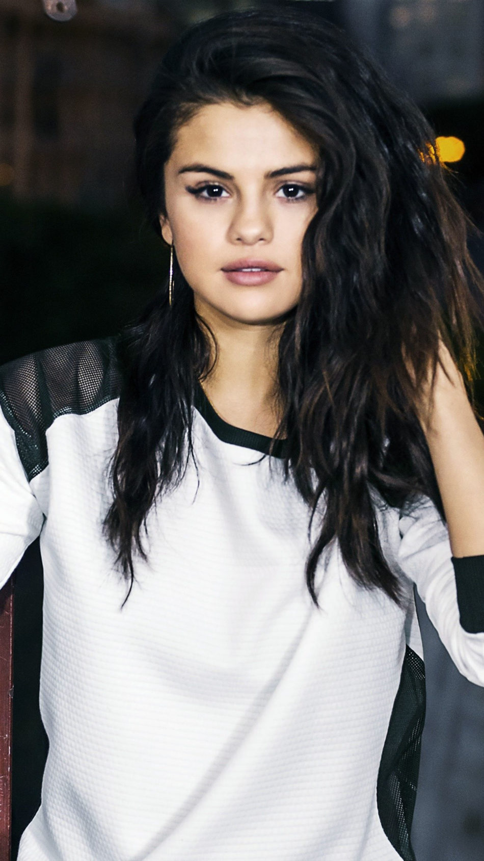 Cute Selena Gomez Morning Photoshoot 4K Ultra HD Mobile Wallpaper