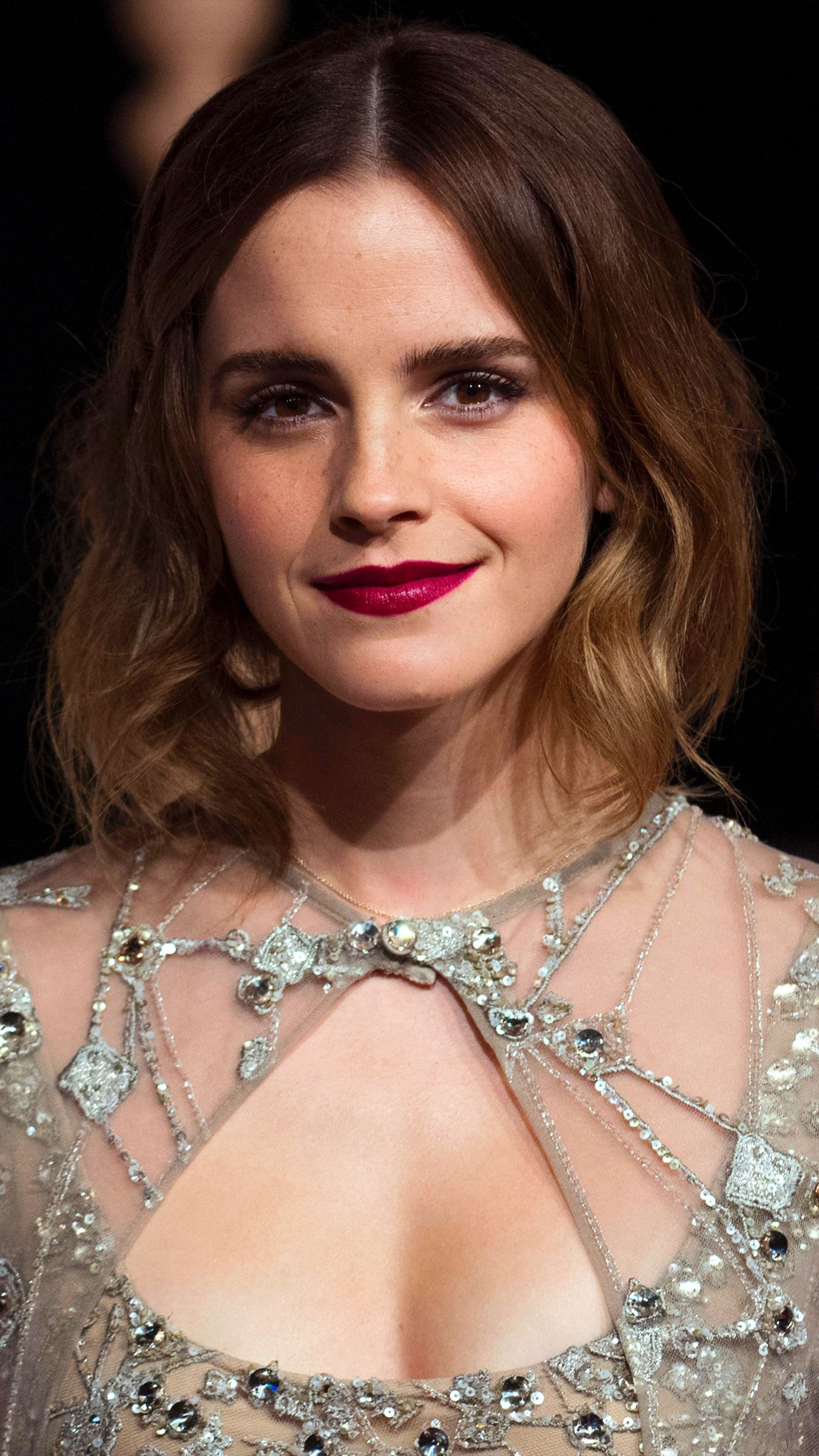 Emma Watson Elle 2018 4K Ultra HD Mobile Wallpaper
