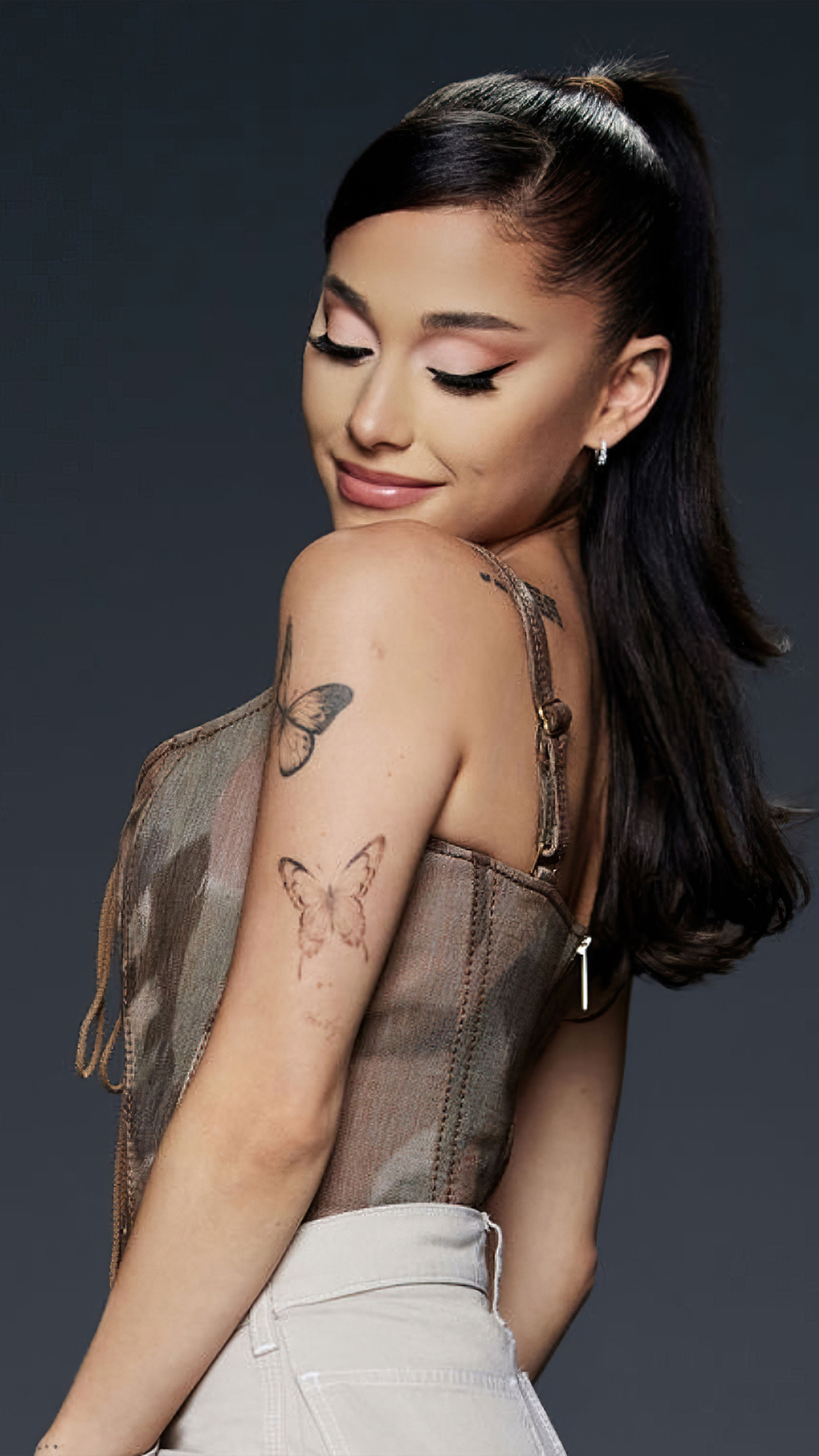 ariana grande wallpaper  Ariana grande wallpaper Ariana Ariana grande  photoshoot