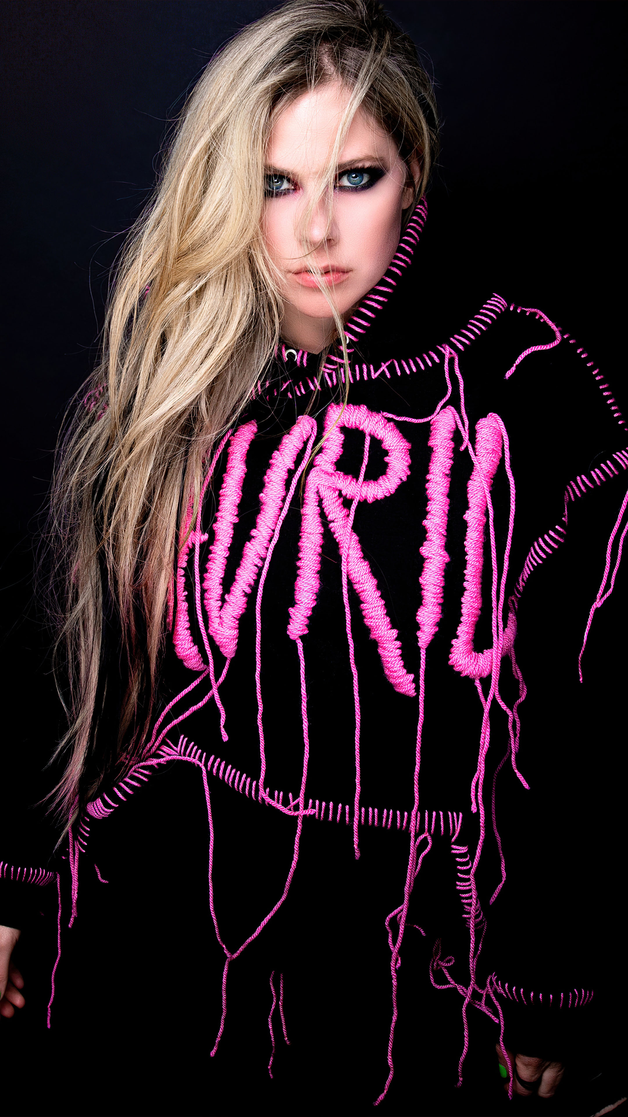 Avril Lavigne 2022 Magazine Photoshoot 4K Ultra HD Mobile Wallpaper