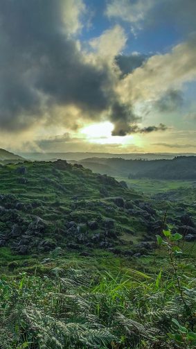 Green Hills Landscape Sunrise 4K Ultra HD Mobile Wallpaper