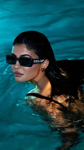 Kylie Jenner Swimming Photoshoot 2023 4K Ultra HD Mobile Wallpaper