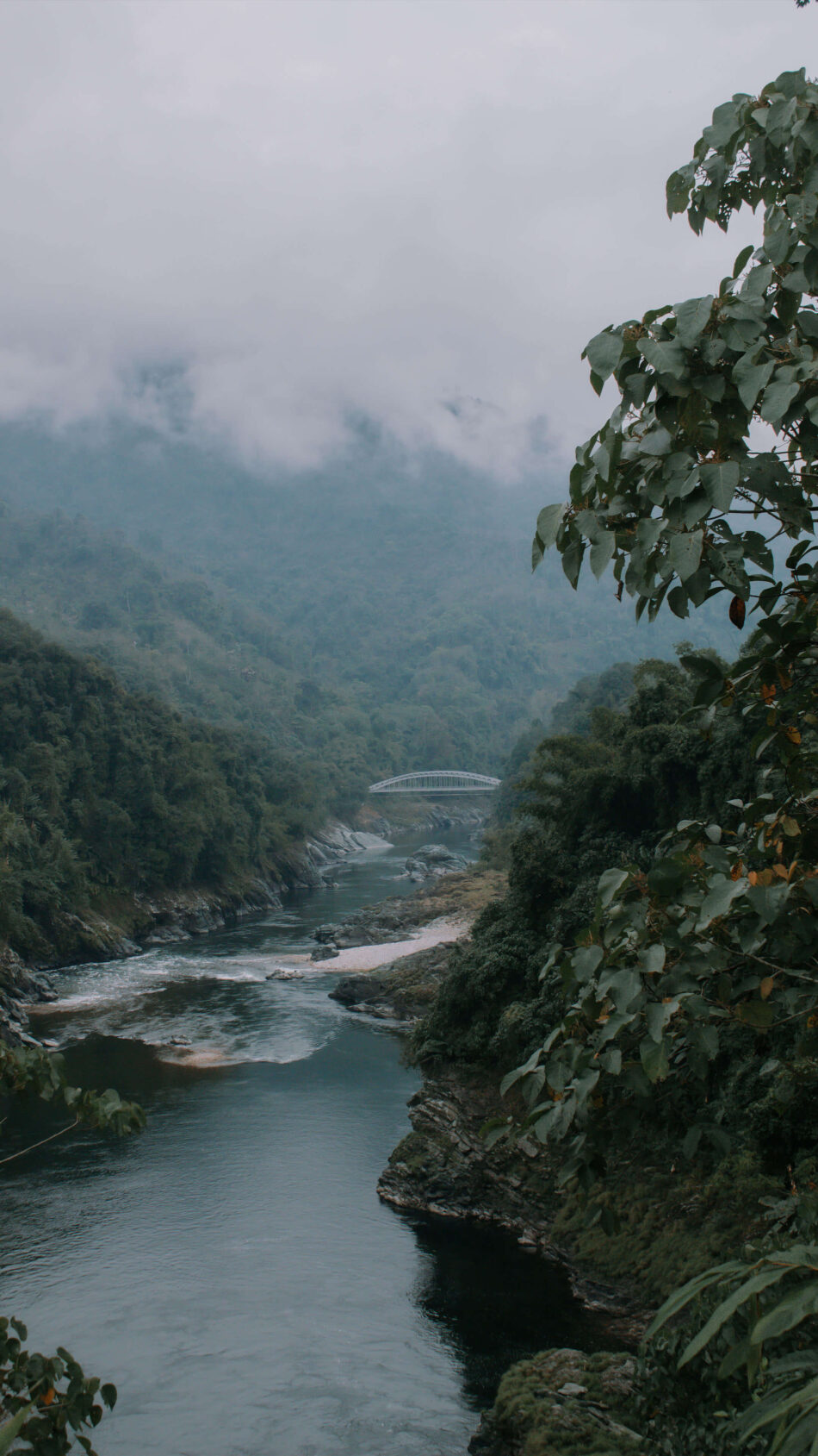 River Bridge Hills Clouds & Green Forest 4K Ultra HD Mobile Wallpaper