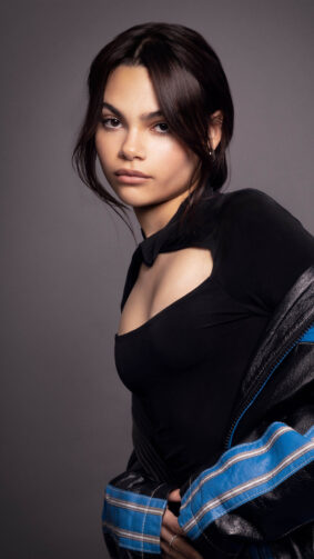 Ariana Greenblatt 2024 4K Ultra HD Mobile Wallpaper