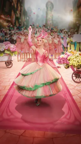 Ariana Grande As Glinda 4K Ultra HD Mobile Wallpaper